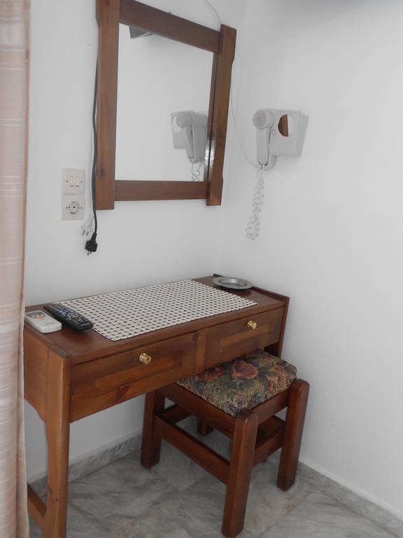 Zorbas Hotel Pythagóreion Quarto foto