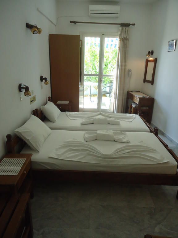 Zorbas Hotel Pythagóreion Quarto foto