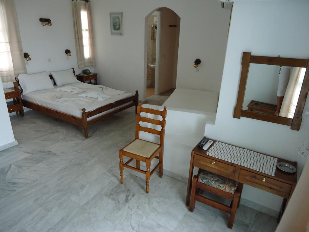 Zorbas Hotel Pythagóreion Quarto foto